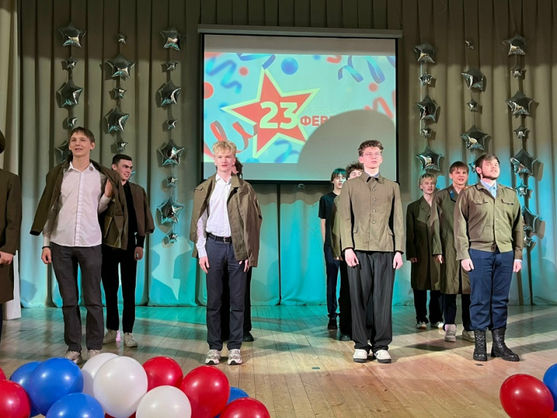 С праздником, наши защитники!.